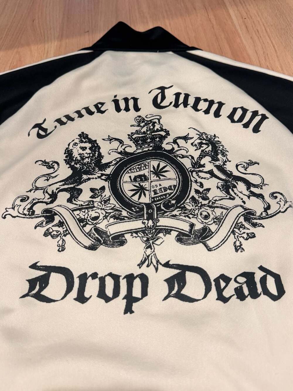 Juicy Couture "Tune in Turn on Drop Dead" Track Jacket Size S vintage grail